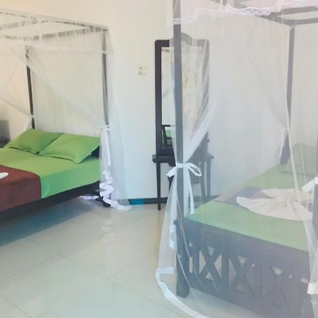Crescent Resort Galle Buitenkant foto