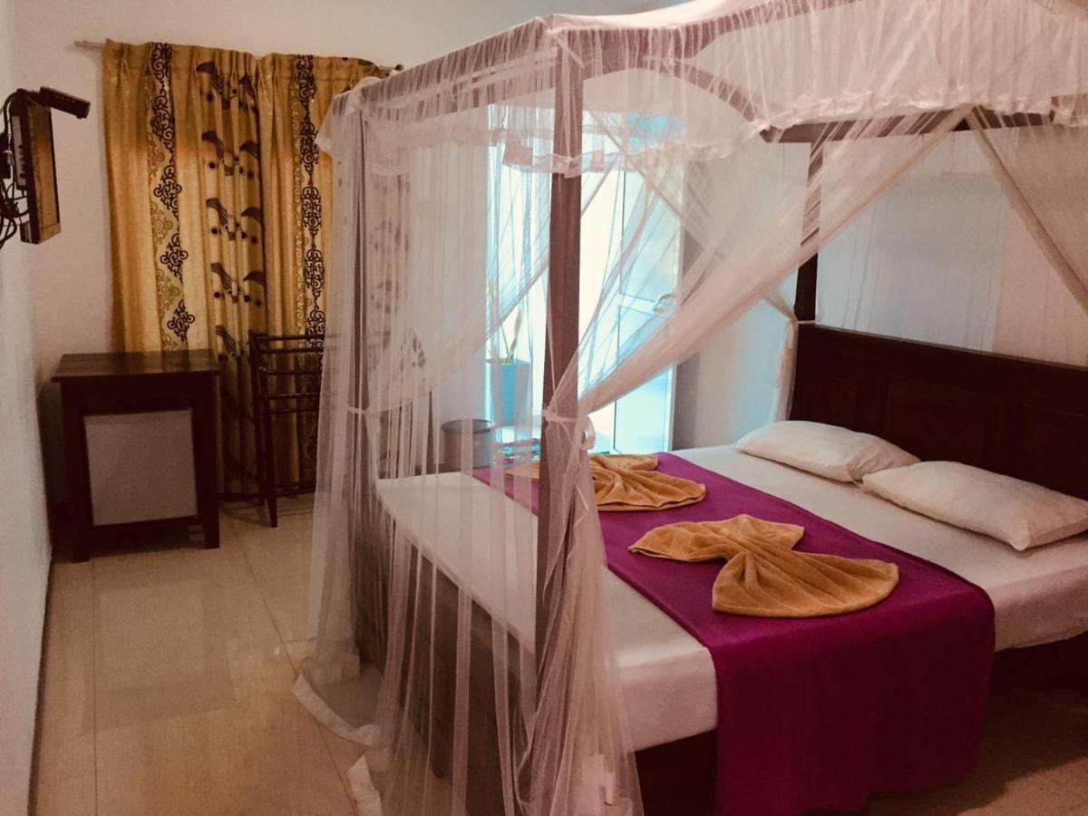 Crescent Resort Galle Buitenkant foto