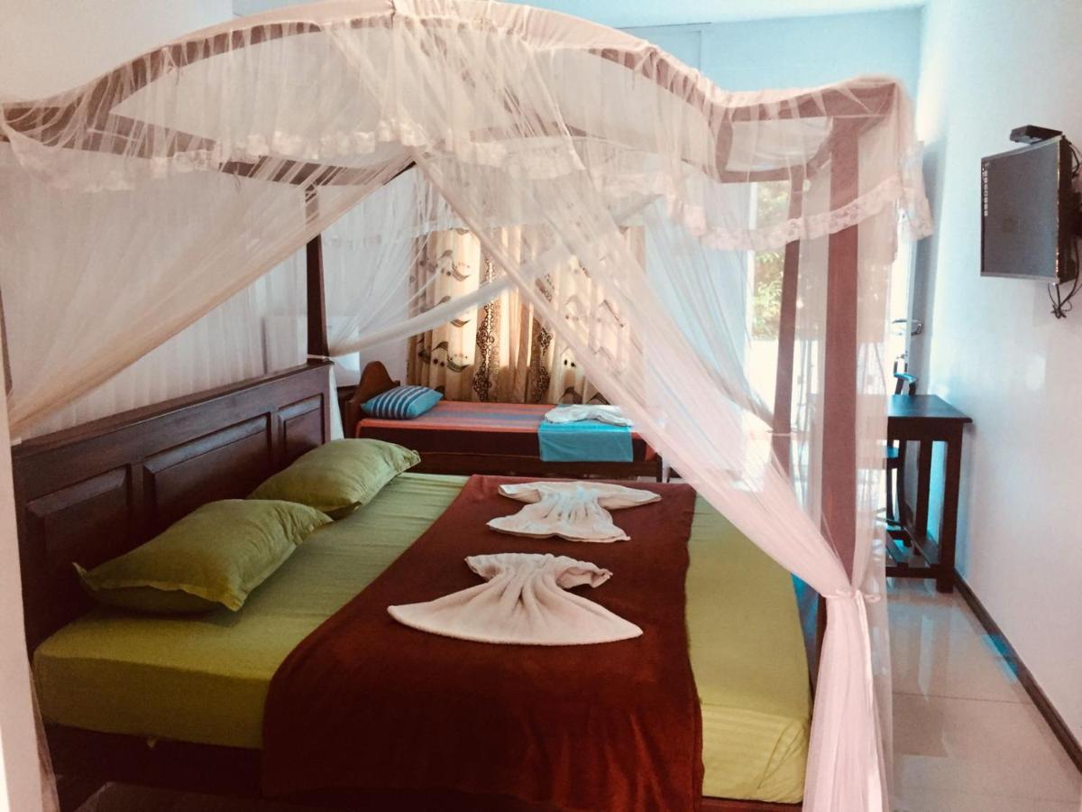 Crescent Resort Galle Buitenkant foto