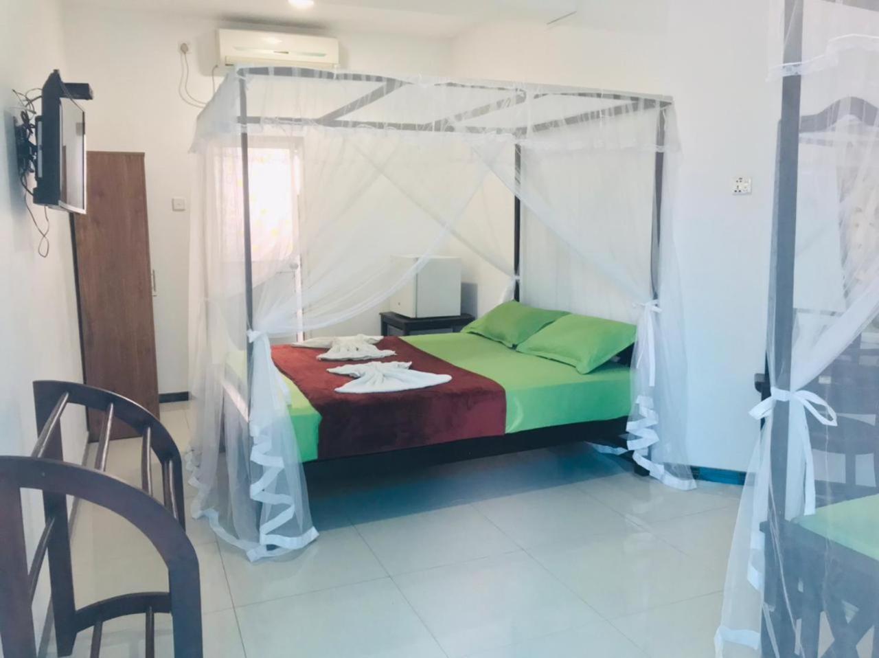 Crescent Resort Galle Buitenkant foto
