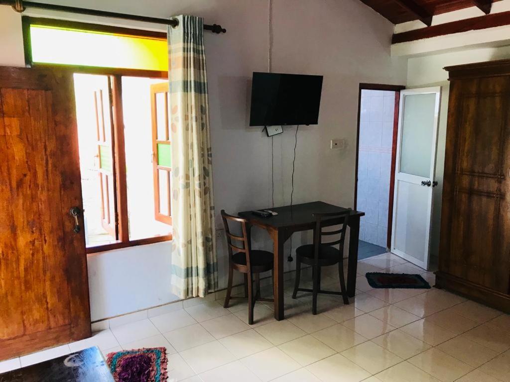 Crescent Resort Galle Buitenkant foto