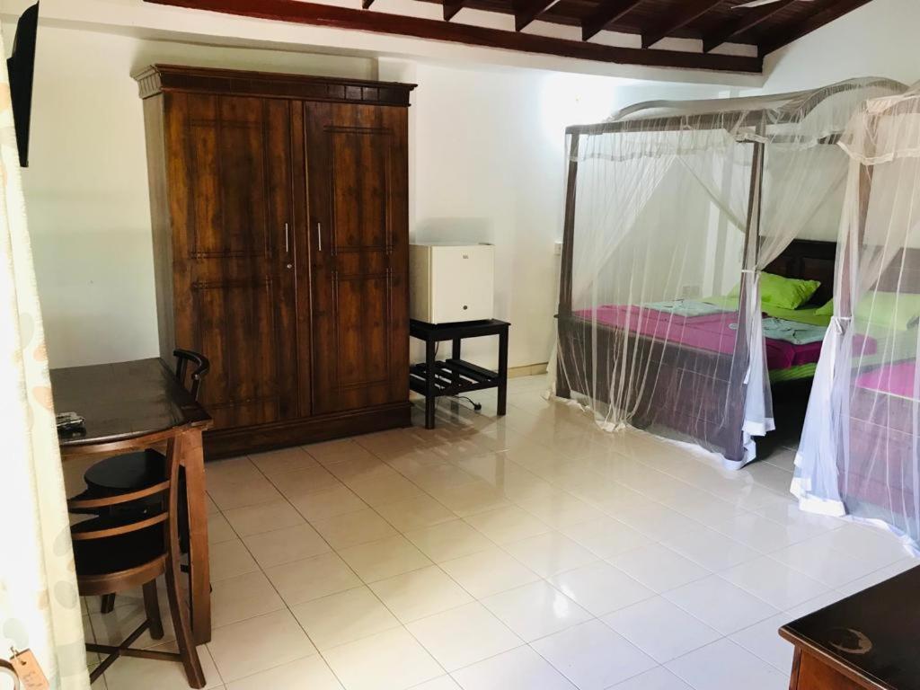 Crescent Resort Galle Buitenkant foto